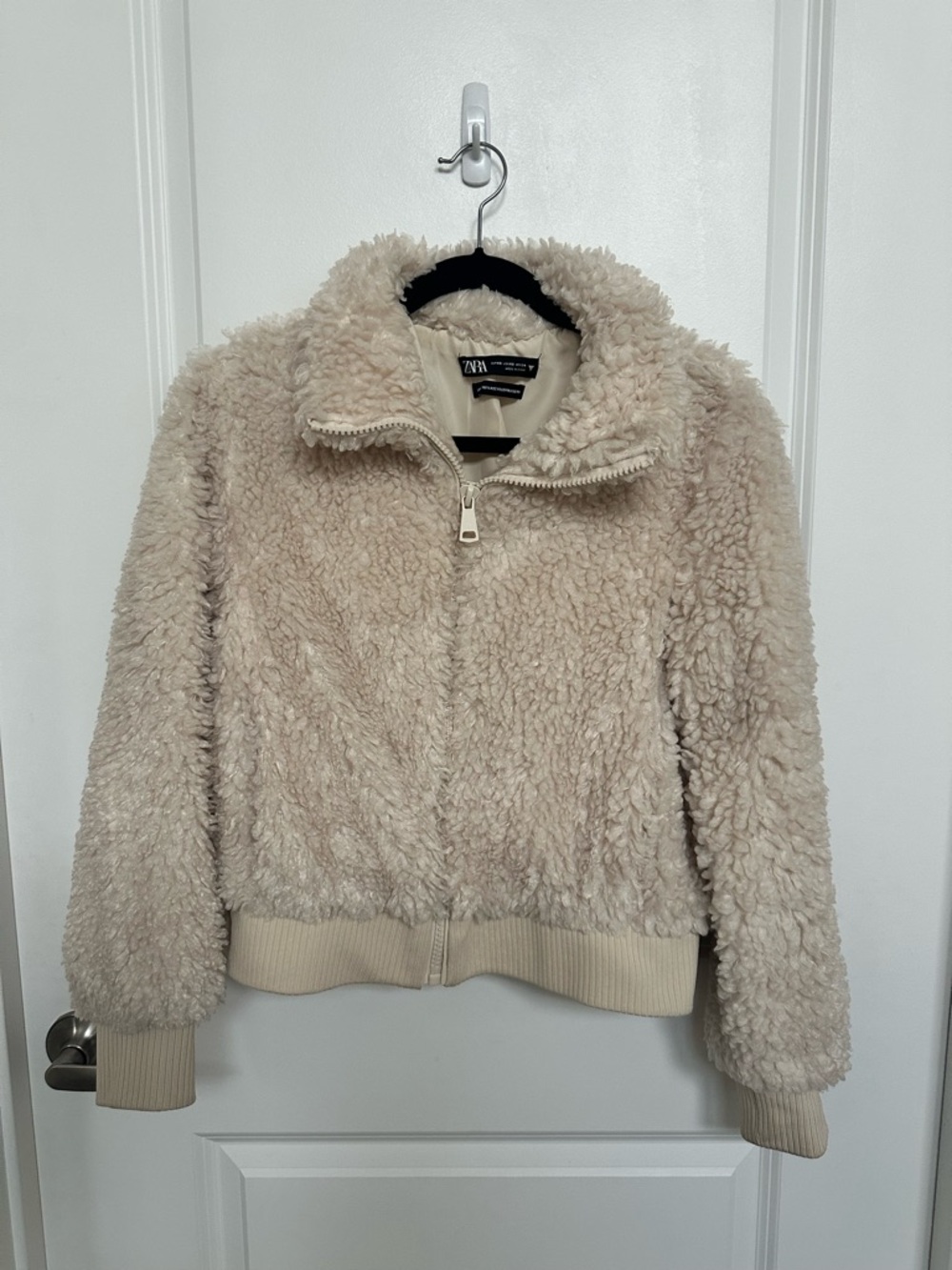 Zara Beige Sherpa Zip-Up Jacket XS
